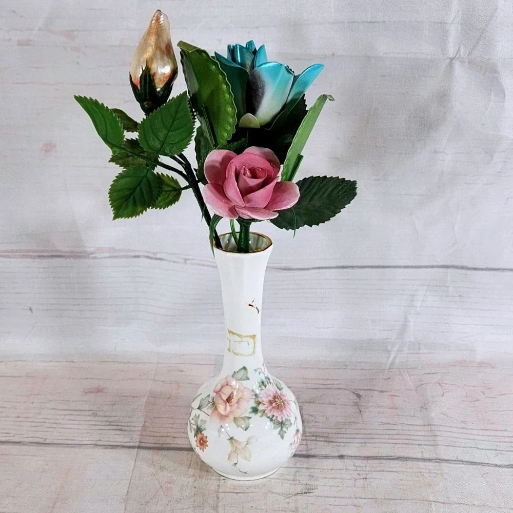 Royal Park Bud Vase‎ White Floral Bone China Staffordshire England with Roses